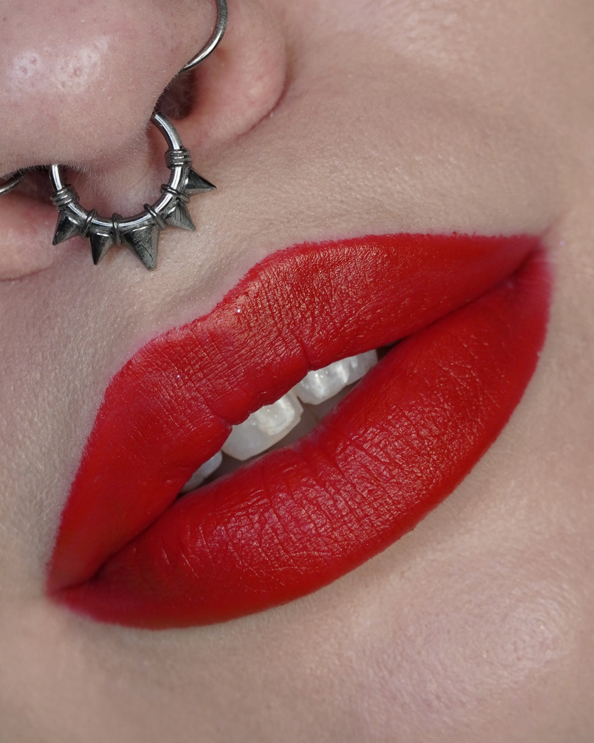 Gloomy Survival Lipstick đź’„