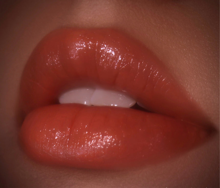 Juicy Lip Bomb 💣 🤯